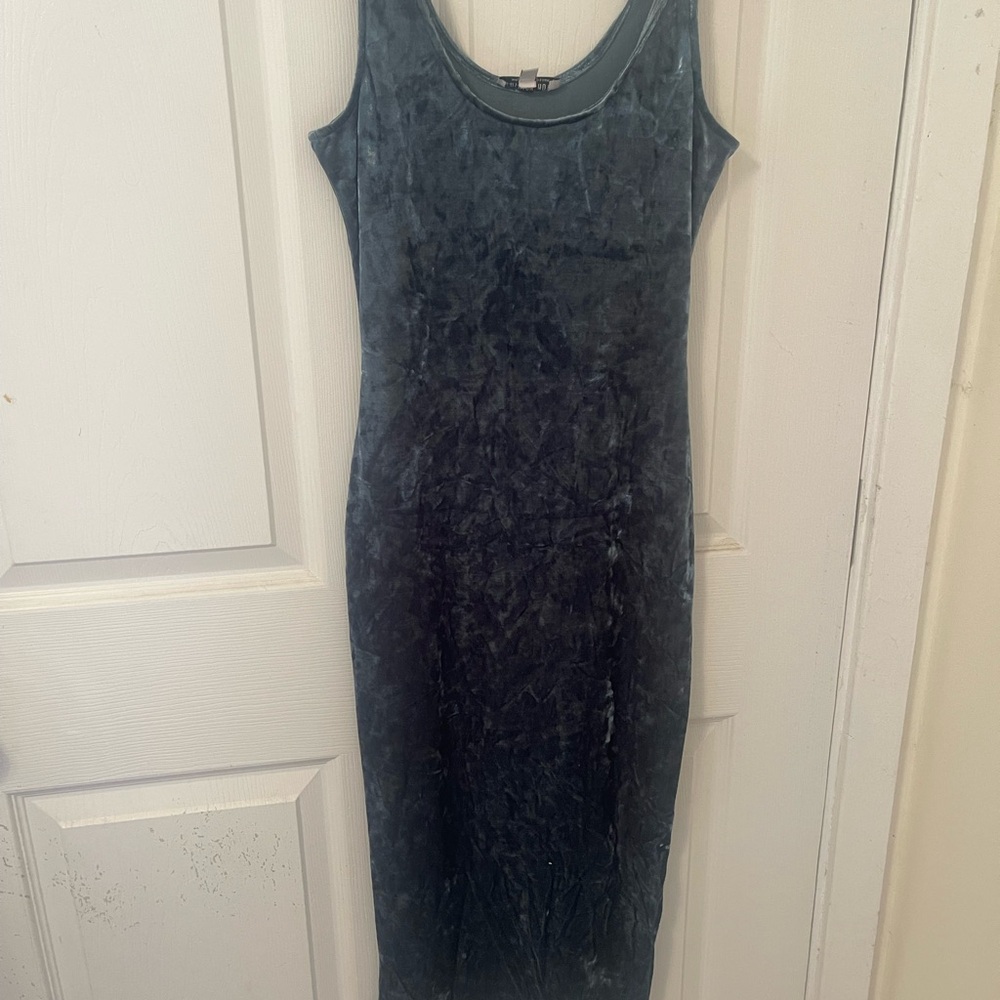 Elegant Green Velvet Dress